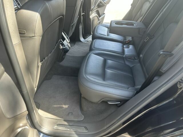 Синий Порше Каен, объемом двигателя 3 л и пробегом 151 тыс. км за 34500 $, фото 12 на Automoto.ua