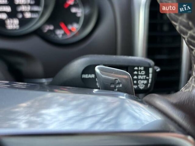 Синий Порше Каен, объемом двигателя 4.81 л и пробегом 142 тыс. км за 35500 $, фото 39 на Automoto.ua