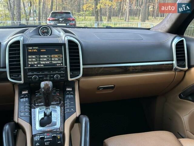 Синий Порше Каен, объемом двигателя 4.81 л и пробегом 142 тыс. км за 35500 $, фото 31 на Automoto.ua