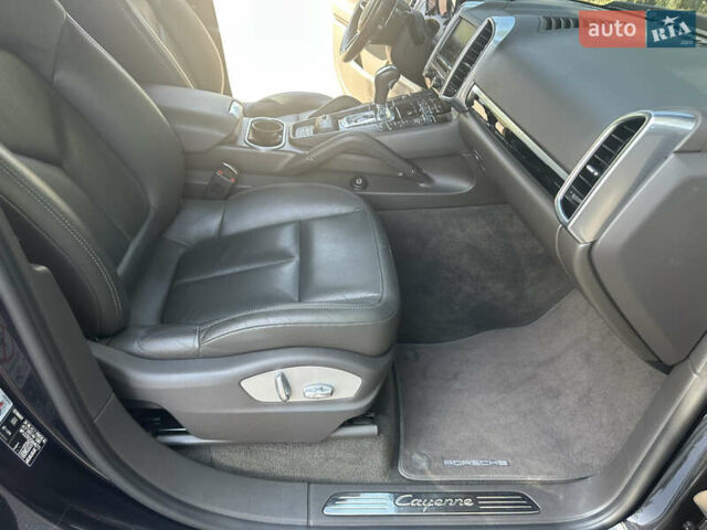 Синий Порше Каен, объемом двигателя 2.97 л и пробегом 151 тыс. км за 37700 $, фото 35 на Automoto.ua