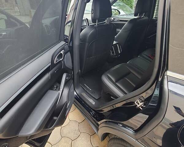 Синій Порше Cayenne, об'ємом двигуна 3 л та пробігом 134 тис. км за 37000 $, фото 24 на Automoto.ua
