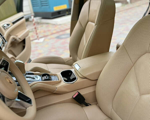 Синий Порше Каен, объемом двигателя 3.6 л и пробегом 110 тыс. км за 23900 $, фото 21 на Automoto.ua