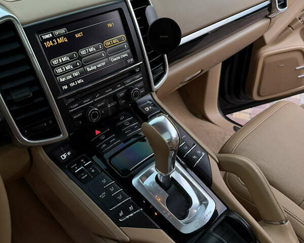 Синий Порше Каен, объемом двигателя 3.6 л и пробегом 110 тыс. км за 23900 $, фото 23 на Automoto.ua