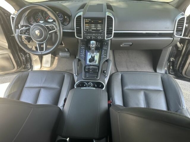 Синий Порше Каен, объемом двигателя 3 л и пробегом 151 тыс. км за 34500 $, фото 9 на Automoto.ua