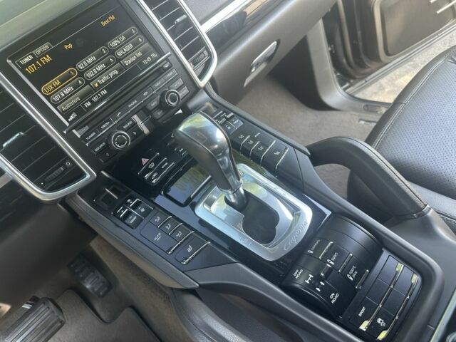 Синий Порше Каен, объемом двигателя 3 л и пробегом 151 тыс. км за 34500 $, фото 8 на Automoto.ua