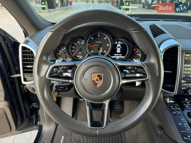 Синій Порше Cayenne, об'ємом двигуна 3 л та пробігом 153 тис. км за 34000 $, фото 19 на Automoto.ua