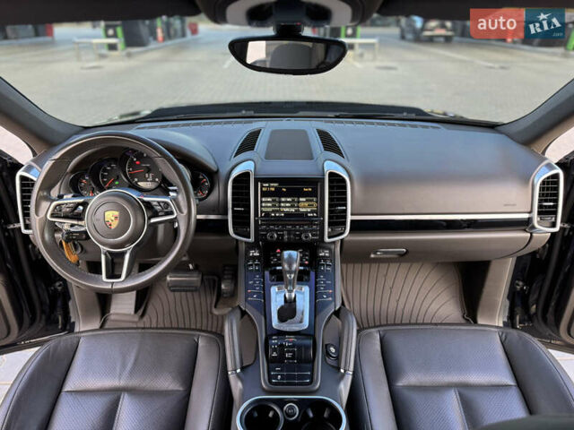 Синій Порше Cayenne, об'ємом двигуна 3 л та пробігом 153 тис. км за 34000 $, фото 27 на Automoto.ua