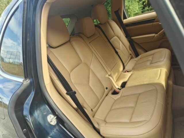 Порше Cayenne 2015 у Кривому Розі на Automoto.ua Синій Порше Cayenne, об'ємом двигуна 3.6 л та пробігом 76 тис. км за 6800 $, фото 14 на Automoto.ua