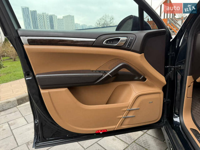 Синий Порше Каен, объемом двигателя 4.8 л и пробегом 142 тыс. км за 31900 $, фото 12 на Automoto.ua