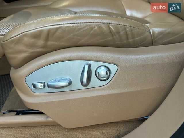 Синий Порше Каен, объемом двигателя 4.81 л и пробегом 142 тыс. км за 35500 $, фото 15 на Automoto.ua