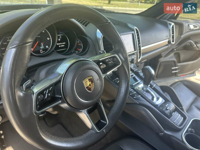Синий Порше Каен, объемом двигателя 2.97 л и пробегом 151 тыс. км за 37700 $, фото 26 на Automoto.ua