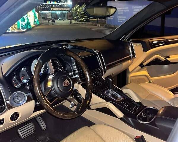 Синій Порше Cayenne, об'ємом двигуна 3.6 л та пробігом 168 тис. км за 30000 $, фото 5 на Automoto.ua