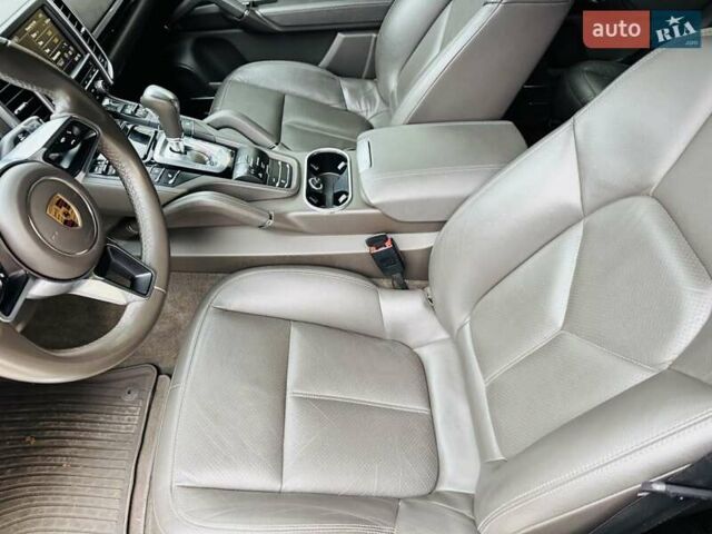 Синій Порше Cayenne, об'ємом двигуна 2.97 л та пробігом 150 тис. км за 34900 $, фото 29 на Automoto.ua