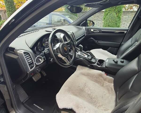 Синій Порше Cayenne, об'ємом двигуна 3 л та пробігом 134 тис. км за 37000 $, фото 19 на Automoto.ua
