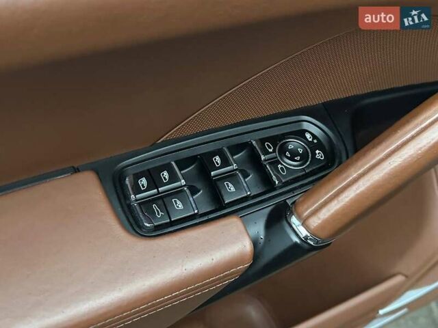 Синий Порше Каен, объемом двигателя 3.6 л и пробегом 245 тыс. км за 22000 $, фото 31 на Automoto.ua