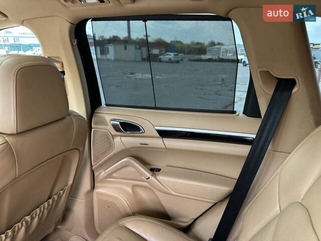 Синий Порше Каен, объемом двигателя 3 л и пробегом 133 тыс. км за 30000 $, фото 23 на Automoto.ua