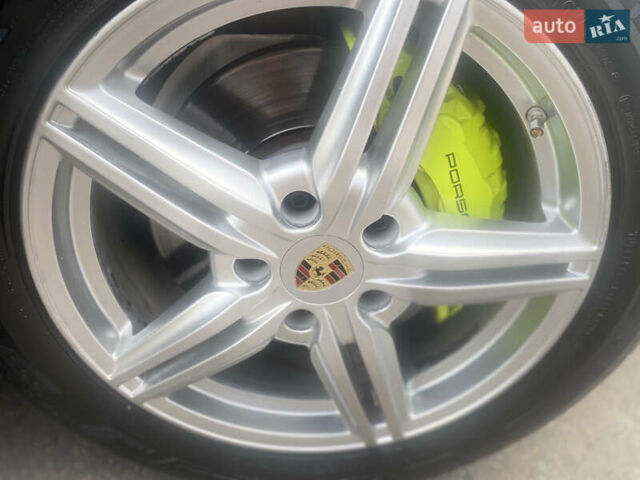 Порше Каен 2016 в Львове на Automoto.ua Синий Порше Каен, объемом двигателя 3 л и пробегом 132 тыс. км за 35500 $, фото 25 на Automoto.ua