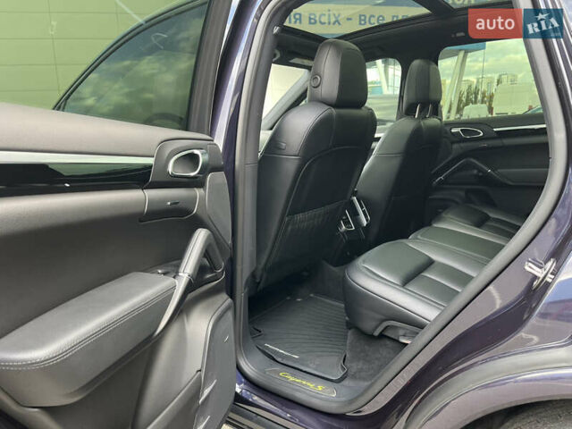 Синій Порше Cayenne, об'ємом двигуна 3 л та пробігом 116 тис. км за 33990 $, фото 27 на Automoto.ua