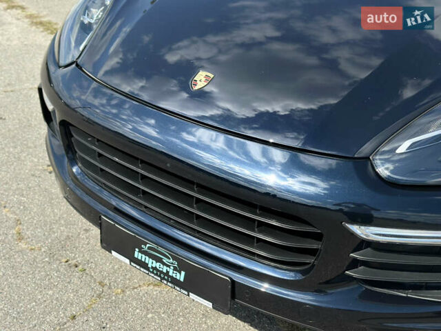 Синий Порше Каен, объемом двигателя 3 л и пробегом 133 тыс. км за 30000 $, фото 1 на Automoto.ua
