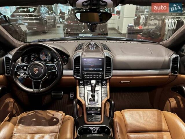 Синий Порше Каен, объемом двигателя 4.13 л и пробегом 188 тыс. км за 45000 $, фото 29 на Automoto.ua