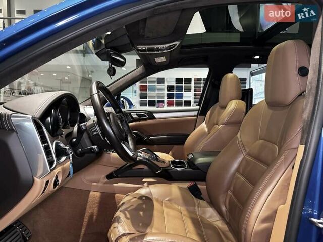 Синий Порше Каен, объемом двигателя 4.13 л и пробегом 188 тыс. км за 45000 $, фото 20 на Automoto.ua
