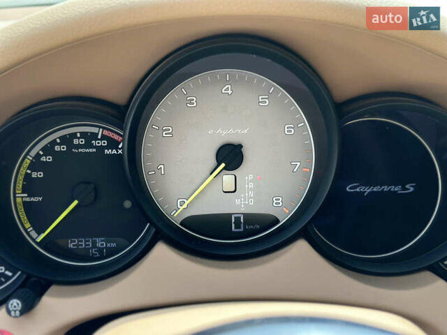 Синий Порше Каен, объемом двигателя 3 л и пробегом 133 тыс. км за 30000 $, фото 20 на Automoto.ua
