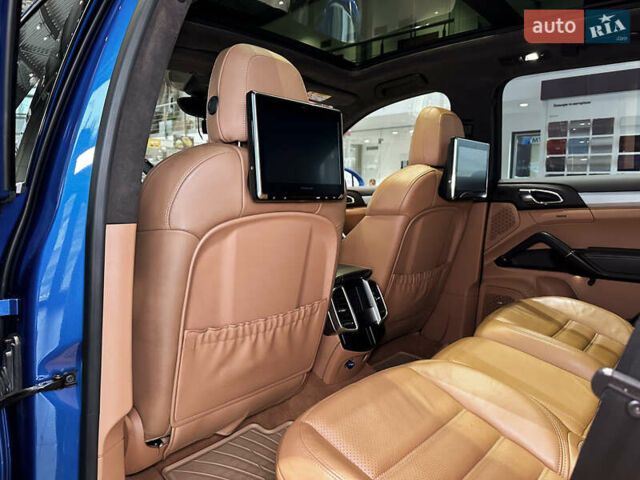 Синий Порше Каен, объемом двигателя 4.13 л и пробегом 188 тыс. км за 45000 $, фото 30 на Automoto.ua