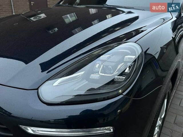 Синий Порше Каен, объемом двигателя 3.6 л и пробегом 245 тыс. км за 22000 $, фото 12 на Automoto.ua