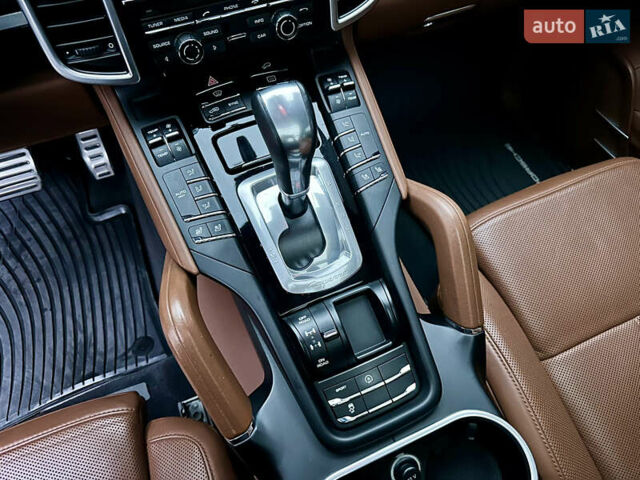 Синій Порше Cayenne, об'ємом двигуна 3.6 л та пробігом 245 тис. км за 22000 $, фото 34 на Automoto.ua