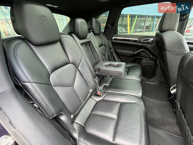 Синій Порше Cayenne, об'ємом двигуна 3 л та пробігом 116 тис. км за 33990 $, фото 13 на Automoto.ua