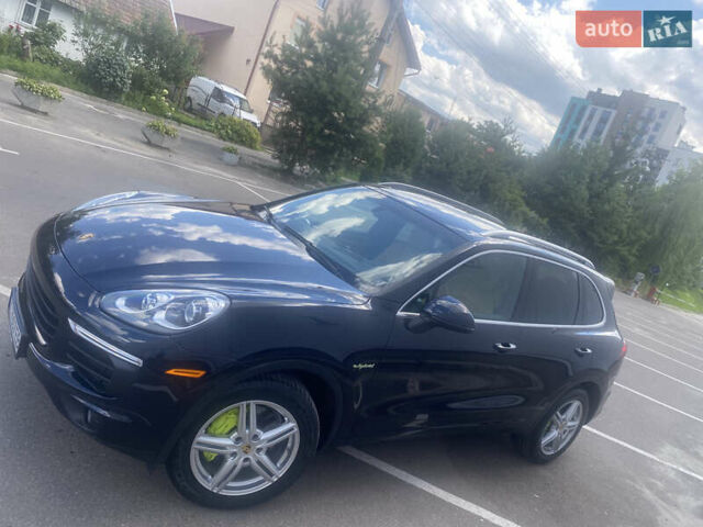 Порше Каен 2016 в Львове на Automoto.ua Синий Порше Каен, объемом двигателя 3 л и пробегом 132 тыс. км за 35500 $, фото 18 на Automoto.ua