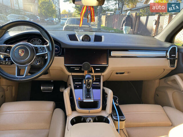 Синий Порше Каен, объемом двигателя 2.89 л и пробегом 96 тыс. км за 61500 $, фото 3 на Automoto.ua