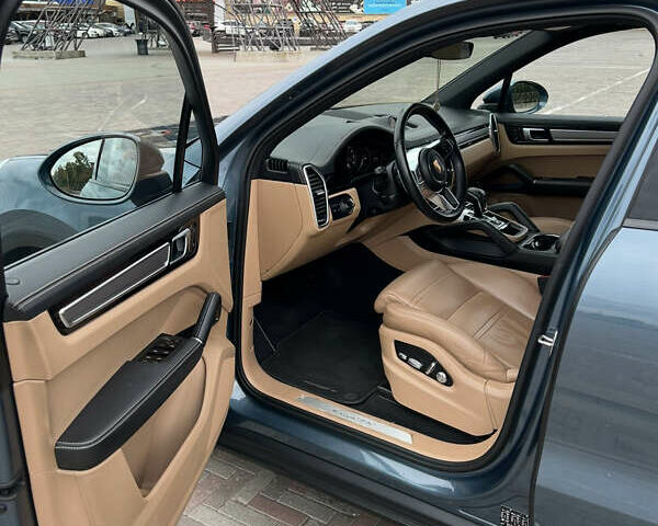 Синій Порше Cayenne, об'ємом двигуна 3 л та пробігом 95 тис. км за 55000 $, фото 8 на Automoto.ua