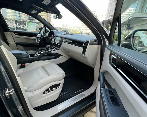 Синий Порше Каен, объемом двигателя 3 л и пробегом 171 тыс. км за 45900 $, фото 34 на Automoto.ua