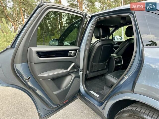 Синий Порше Каен, объемом двигателя 3 л и пробегом 119 тыс. км за 51800 $, фото 76 на Automoto.ua