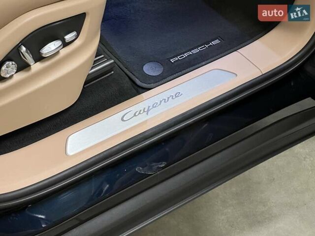 Синий Порше Каен, объемом двигателя 3 л и пробегом 78 тыс. км за 52314 $, фото 24 на Automoto.ua