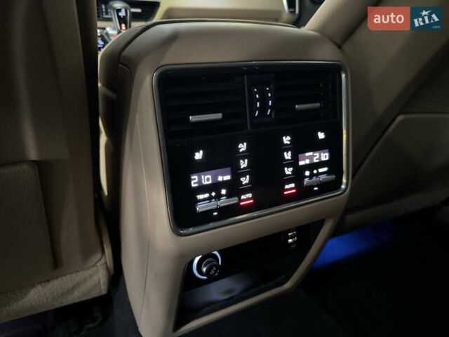 Порше Каен 2018 в Киеве на Automoto.ua Синий Порше Каен, объемом двигателя 3 л и пробегом 86 тыс. км за 51000 $, фото 20 на Automoto.ua