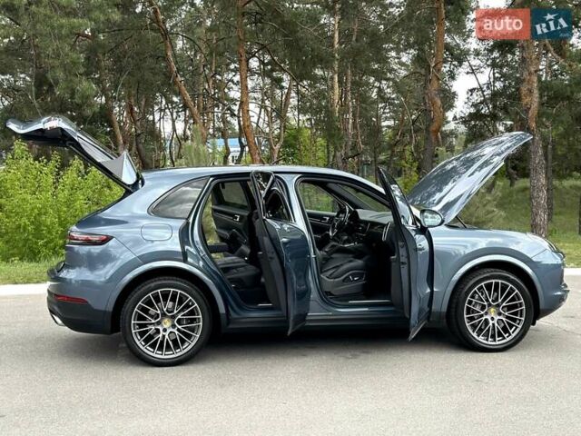Синий Порше Каен, объемом двигателя 3 л и пробегом 119 тыс. км за 51800 $, фото 24 на Automoto.ua