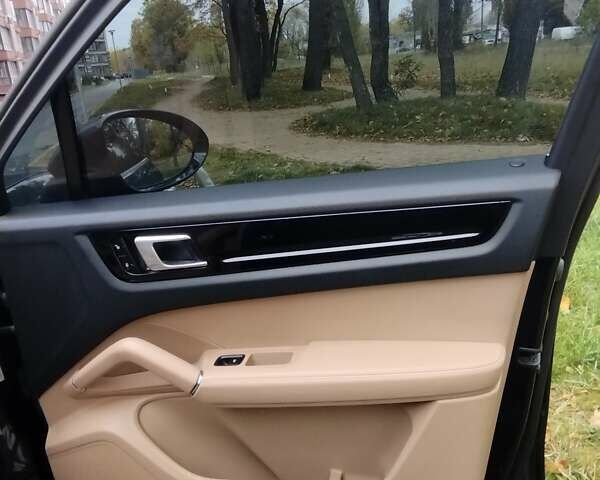 Синий Порше Каен, объемом двигателя 3 л и пробегом 170 тыс. км за 38500 $, фото 29 на Automoto.ua