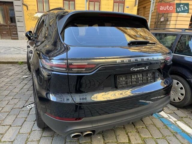 Порше Cayenne 2018 у Києві на Automoto.ua Синій Порше Cayenne, об'ємом двигуна 2.89 л та пробігом 130 тис. км за 58825 $, фото 4 на Automoto.ua