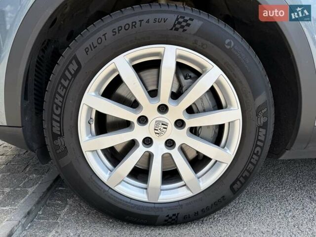 Синій Порше Cayenne, об'ємом двигуна 2.89 л та пробігом 101 тис. км за 57000 $, фото 27 на Automoto.ua