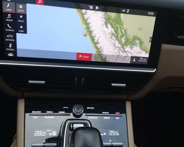 Синий Порше Каен, объемом двигателя 3 л и пробегом 170 тыс. км за 38500 $, фото 40 на Automoto.ua