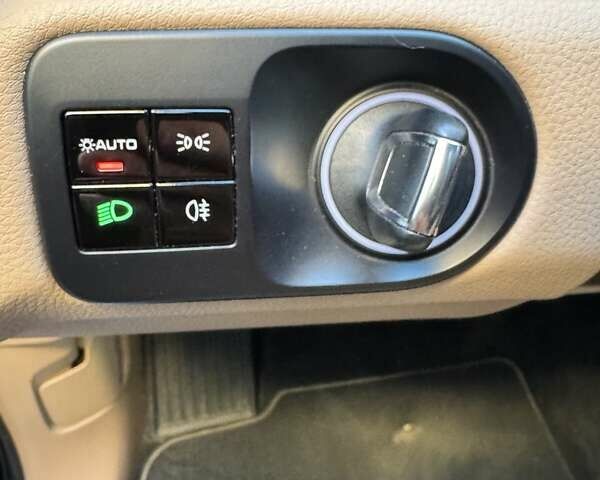 Порше Cayenne 2018 у Києві на Automoto.ua Синій Порше Cayenne, об'ємом двигуна 2.89 л та пробігом 130 тис. км за 58825 $, фото 16 на Automoto.ua