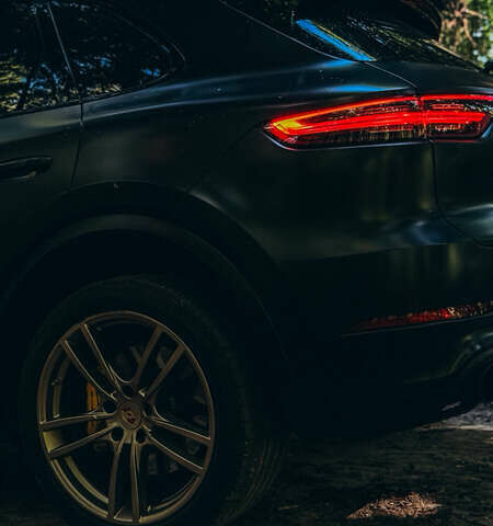 Синий Порше Каен, объемом двигателя 4 л и пробегом 112 тыс. км за 76000 $, фото 5 на Automoto.ua