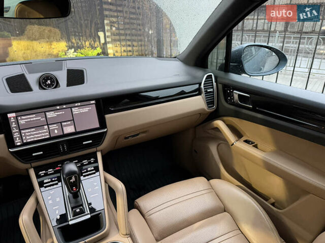 Синий Порше Каен, объемом двигателя 3 л и пробегом 137 тыс. км за 54000 $, фото 13 на Automoto.ua