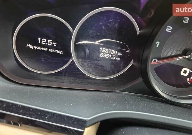 Порше Cayenne 2018 у Києві на Automoto.ua Синій Порше Cayenne, об'ємом двигуна 2.89 л та пробігом 130 тис. км за 58825 $, фото 20 на Automoto.ua