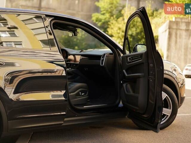 Синій Порше Cayenne, об'ємом двигуна 3 л та пробігом 74 тис. км за 58900 $, фото 71 на Automoto.ua