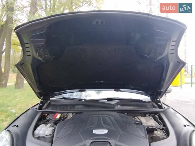 Синий Порше Каен, объемом двигателя 3 л и пробегом 170 тыс. км за 38500 $, фото 38 на Automoto.ua