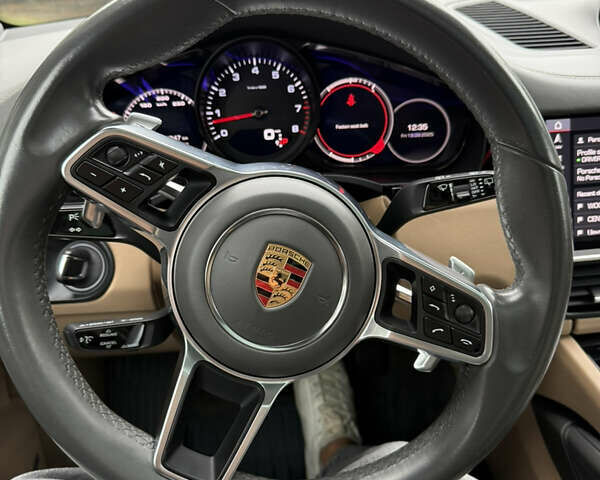 Синій Порше Cayenne, об'ємом двигуна 3 л та пробігом 104 тис. км за 47500 $, фото 7 на Automoto.ua