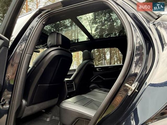 Порше Каен 2018 в Киеве на Automoto.ua Синий Порше Каен, объемом двигателя 3 л и пробегом 55 тыс. км за 53000 $, фото 33 на Automoto.ua